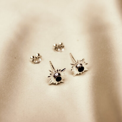 Aurora studs ☀ sun onyx silver