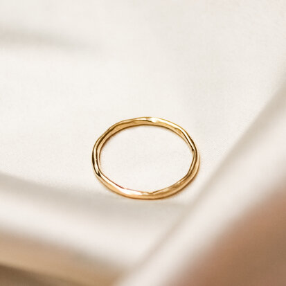 Charlotte ring ♥ hammered gold