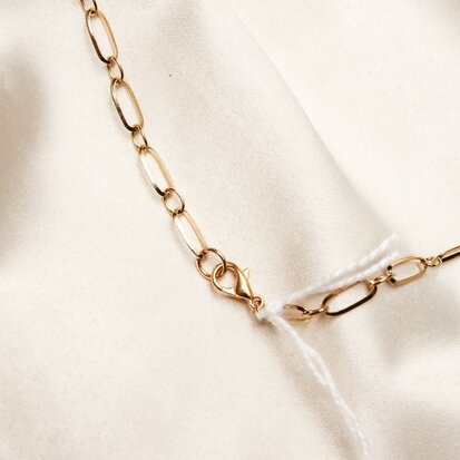 Love necklace ♡ schackle chain gold