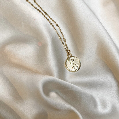 Harmonia necklace ♥ yin & yang pendant gold