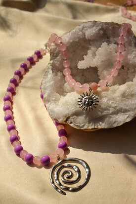 Donna necklace 