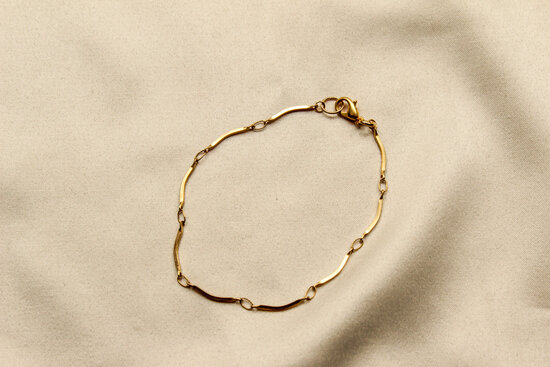 Lunar bracelet gold