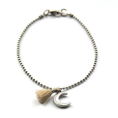 Juliet bracelet ☽ moon & tassel beige silver