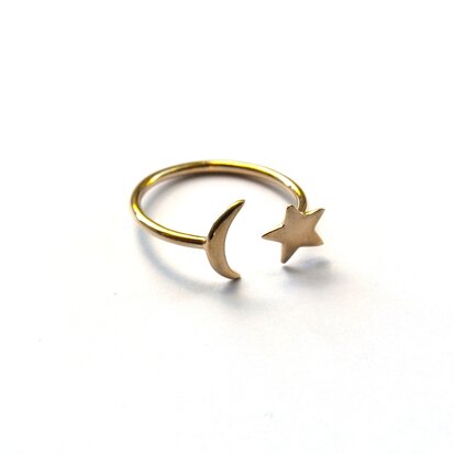 Estée ring ☆☽ moon & star gold