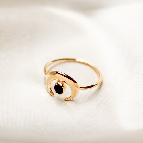 Ariel ring ☽ young moon onyx gold