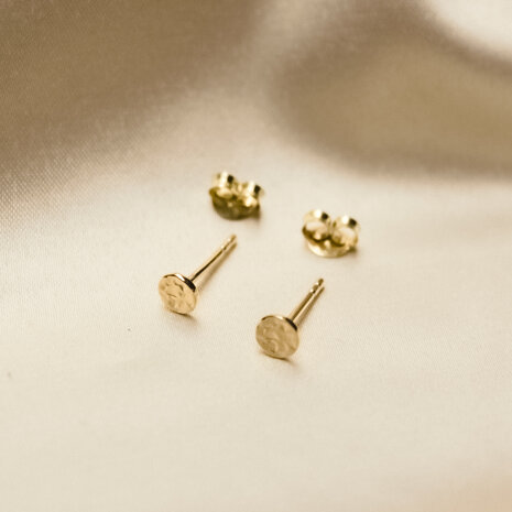 Celimine studs ☽ hammered full moon gold