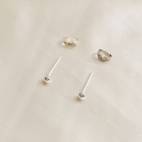 Nova studs ♡ round ball silver