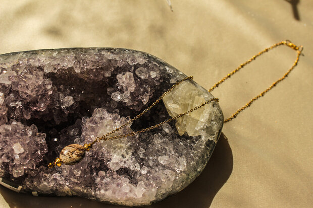 Maya necklace 